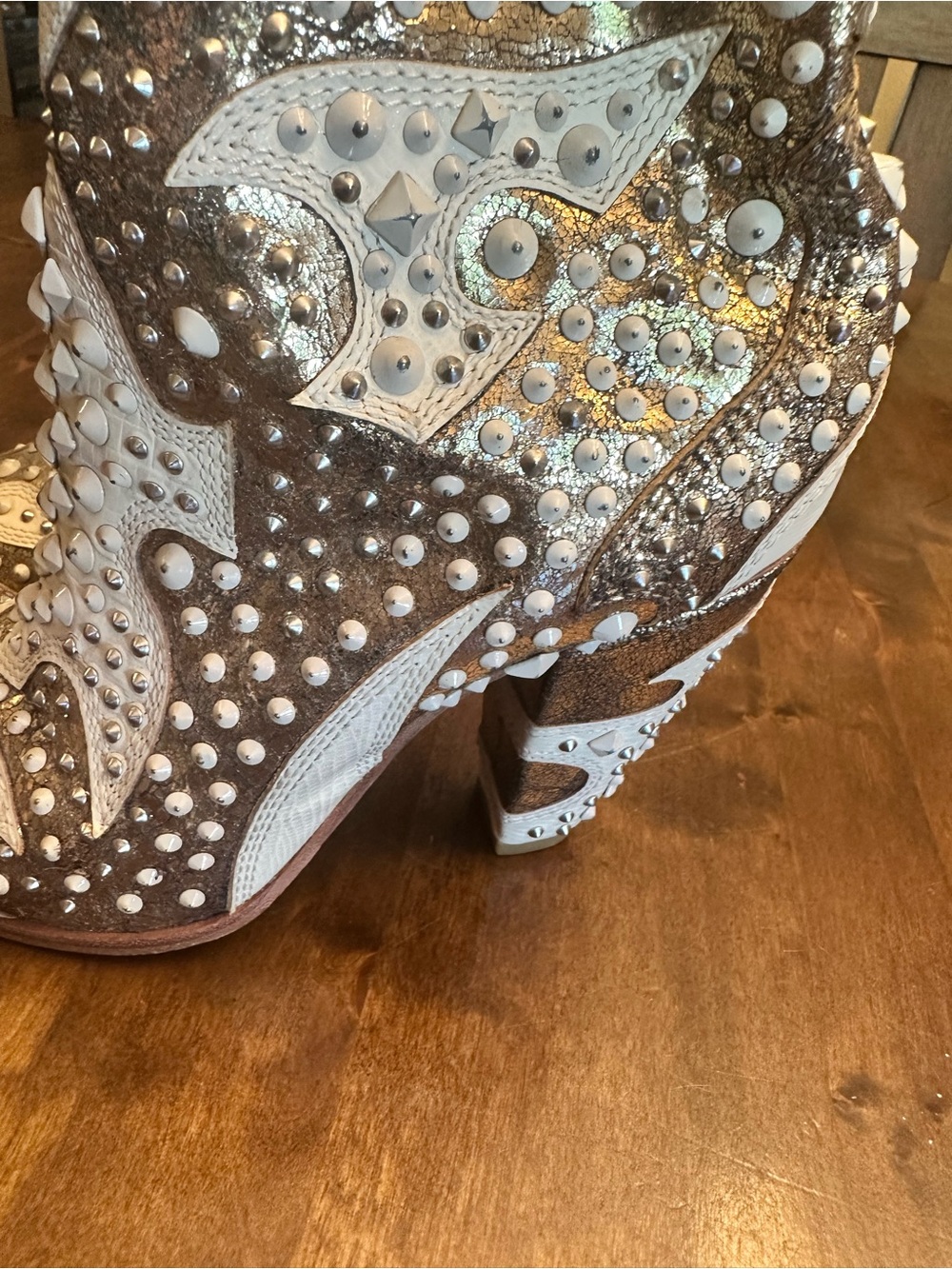 Frye Remy Deco Off White Gold Leather Heeled Western Boots Size 8 - Read - Picture 4 of 15